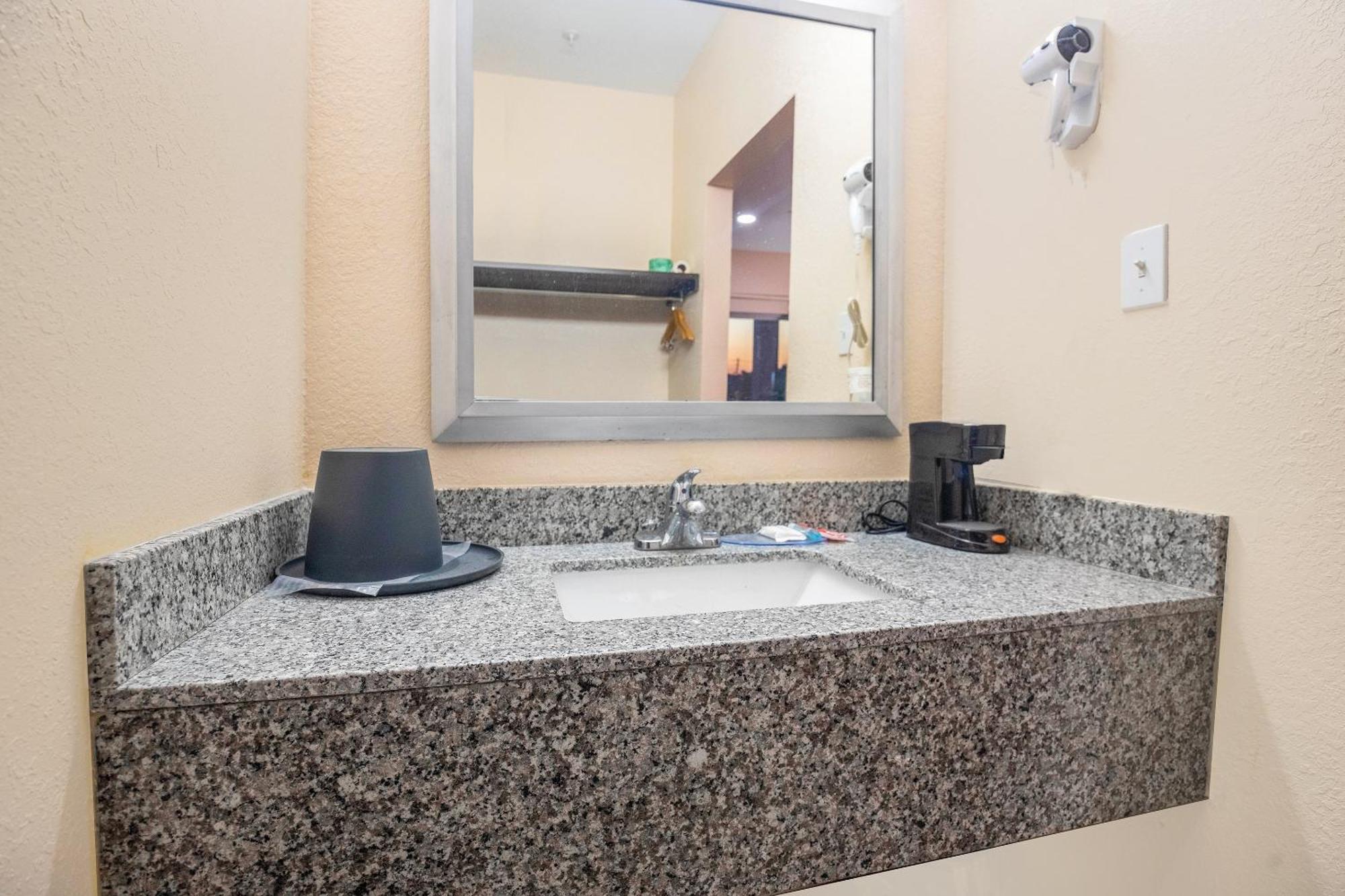 Oyo Hotel Adairsville Calhoun South I-75 المظهر الخارجي الصورة